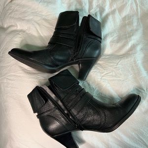 Women’s Black Ankle Booties St. John’s Bay 8.5